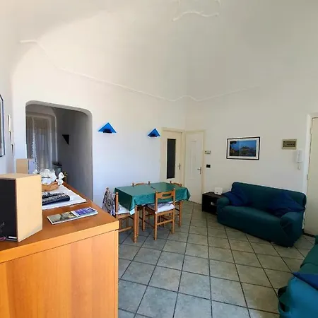 House Apartment *